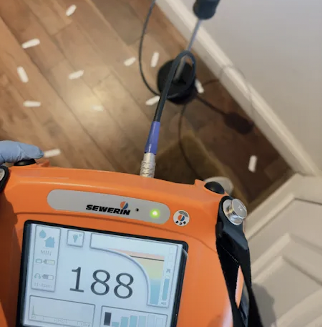 Leak detection using acoustic equipment